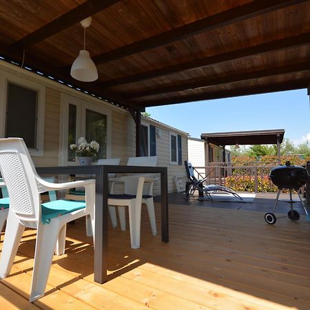 West Coast Mobilhome With Xxl Terrace In Naturist Resort Solaris Fkk Tar-Vabriga Ngoại thất bức ảnh
